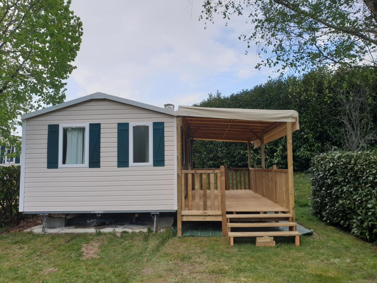 Camping De Ladignac Le Long Bel Air Esterno foto