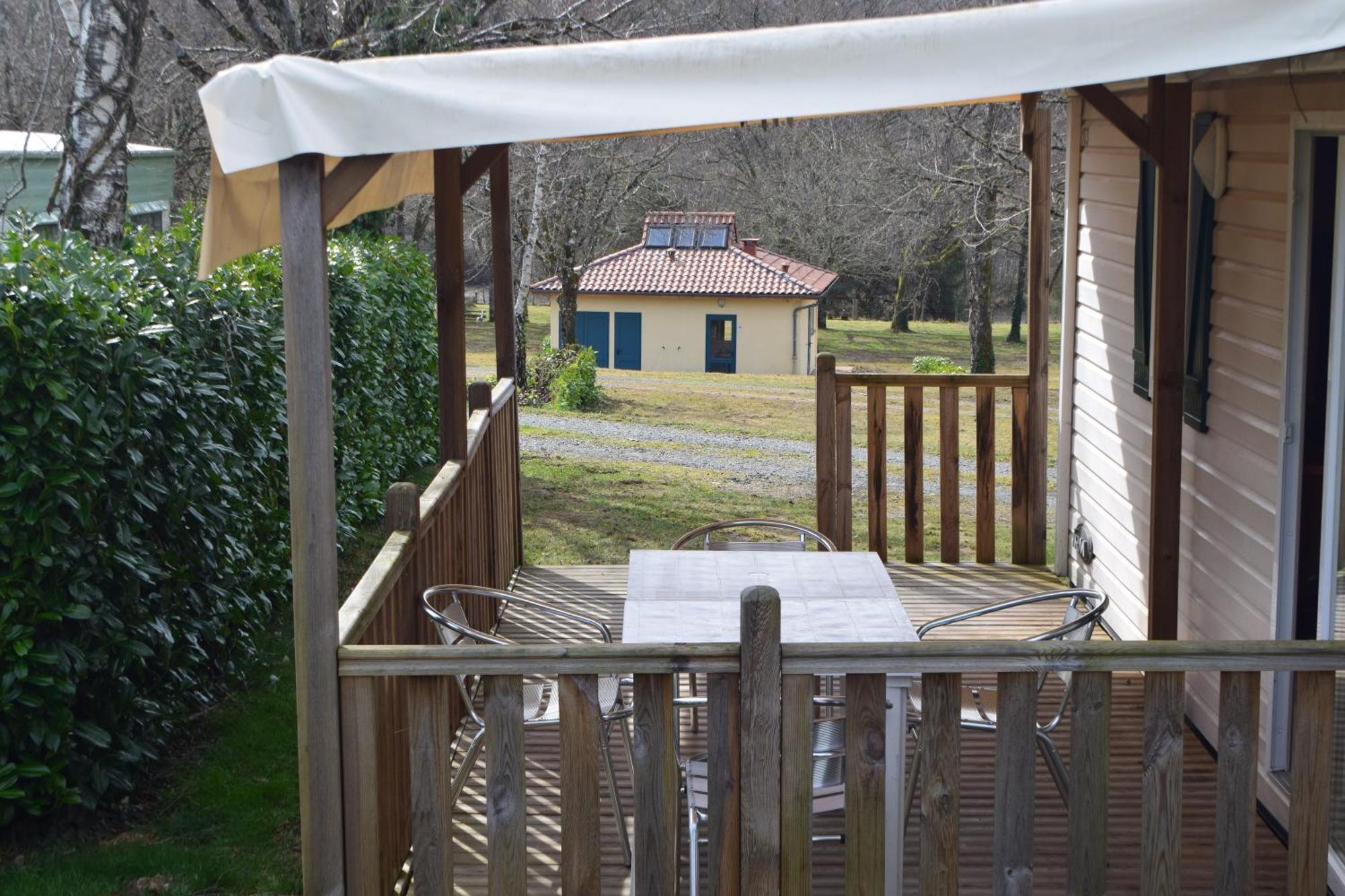 Camping De Ladignac Le Long Bel Air Esterno foto