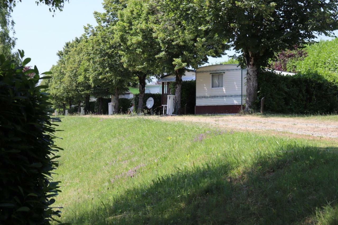 Camping De Ladignac Le Long Bel Air Esterno foto